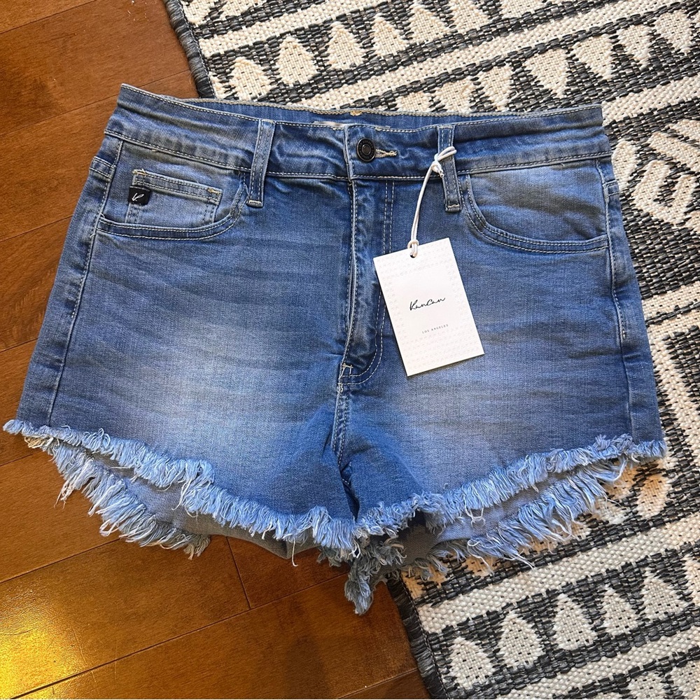 NWT Kancan High-Rise‎ Distressed Frayed Hem Denim Shorts Women’s Size 11/29 NEW
